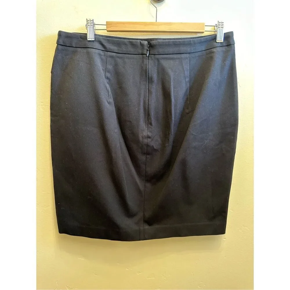 Banana Republic Black Crossover Faux Wrap Skirt With Zip Closure Size 12 - Picture 3 of 4